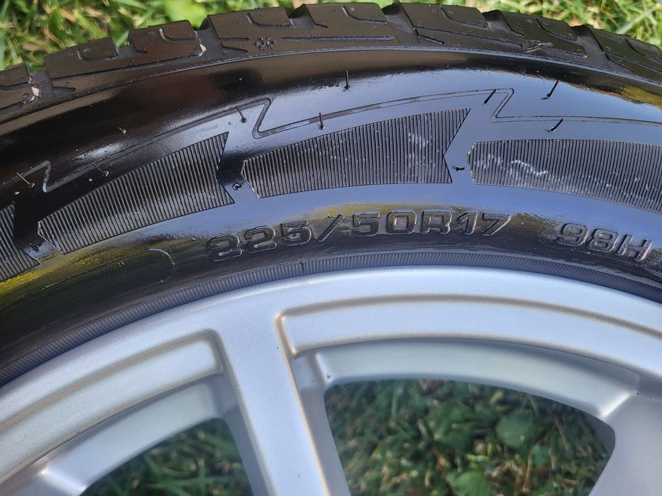 Джанти с зимни гуми 17ки 225 50 17 за BMW G20