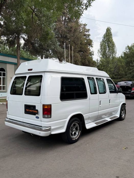 Ford Econoline Antikvar Noyob Madel