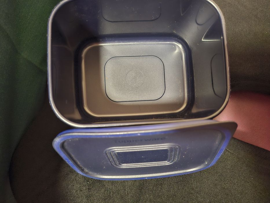 Caserolă Tupperware originală 1,3L nauă