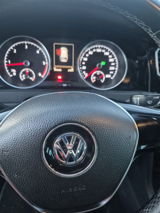 Vând Volkswagen golf 7 2015 1.6 tdi