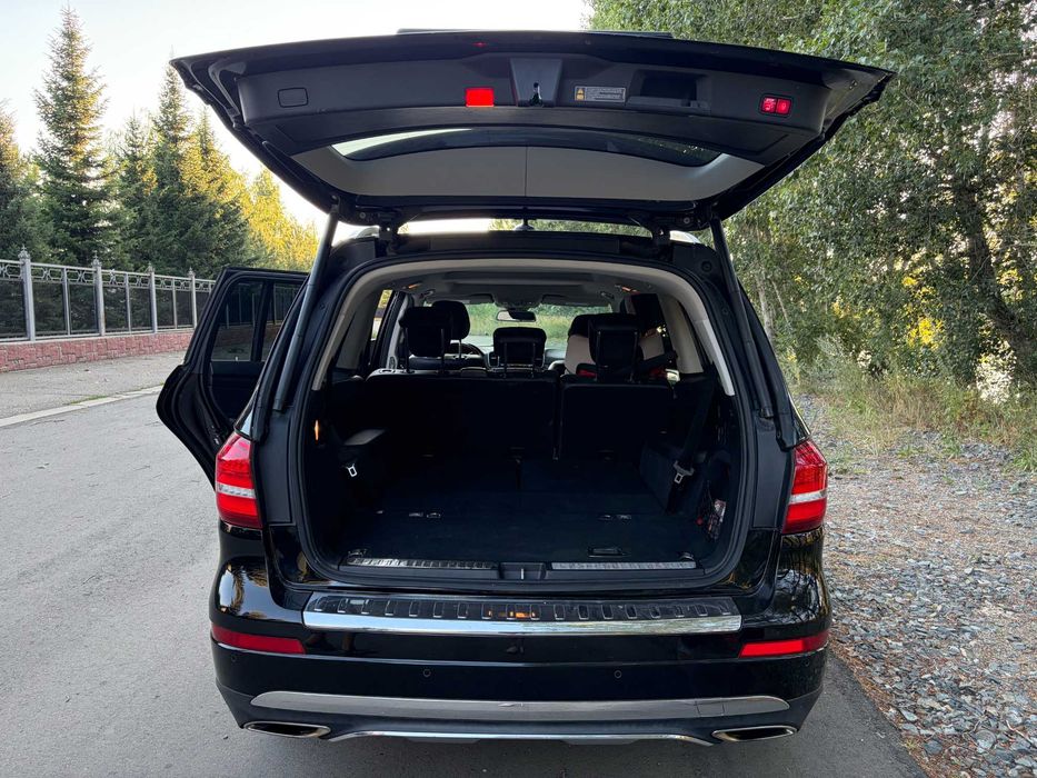 продам мерседес бенс GLS 450