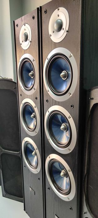 Pure Acoustics XTI boxe podea 250W coloane stereo sau multicanal