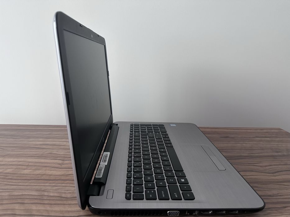 Laptop HP 250 G5 i7-6500U 256Gb SSD 8Gb Ram