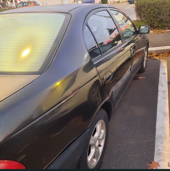 Toyota Avensis .