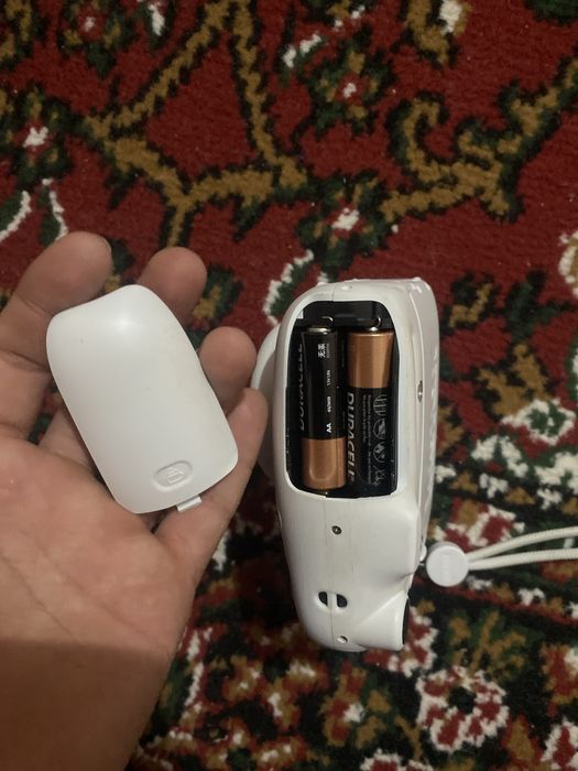 Продаю instax mini 11 белый