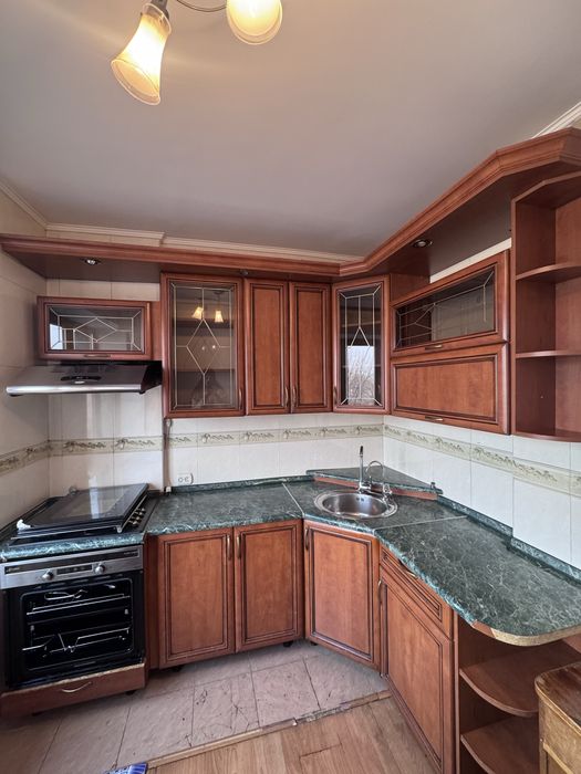 Продам встроенную кухню