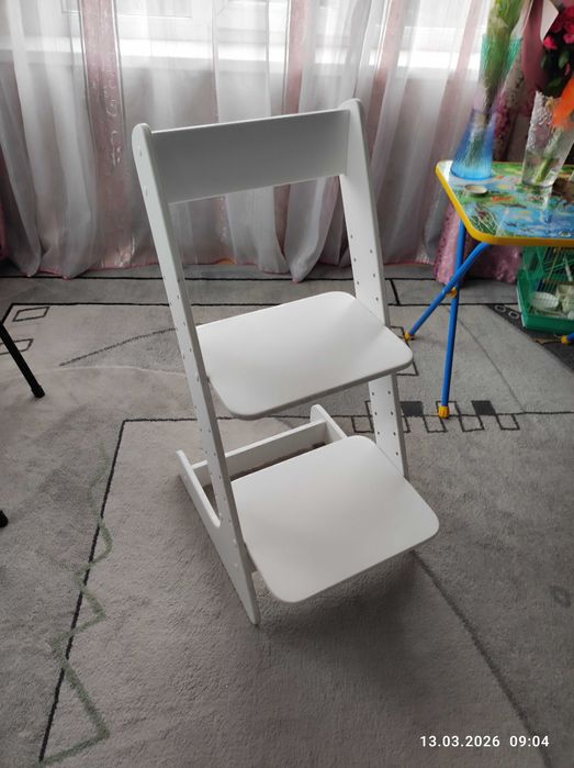 Продам растущий стул