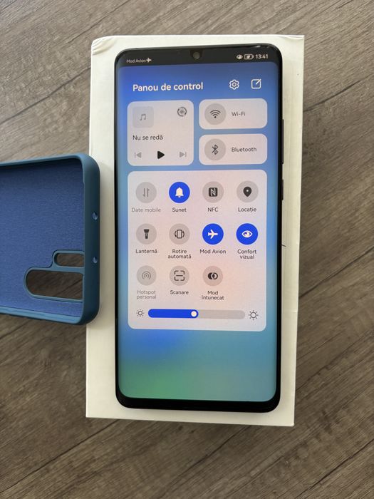 Vand Huawei P30Pro Ca NOU!