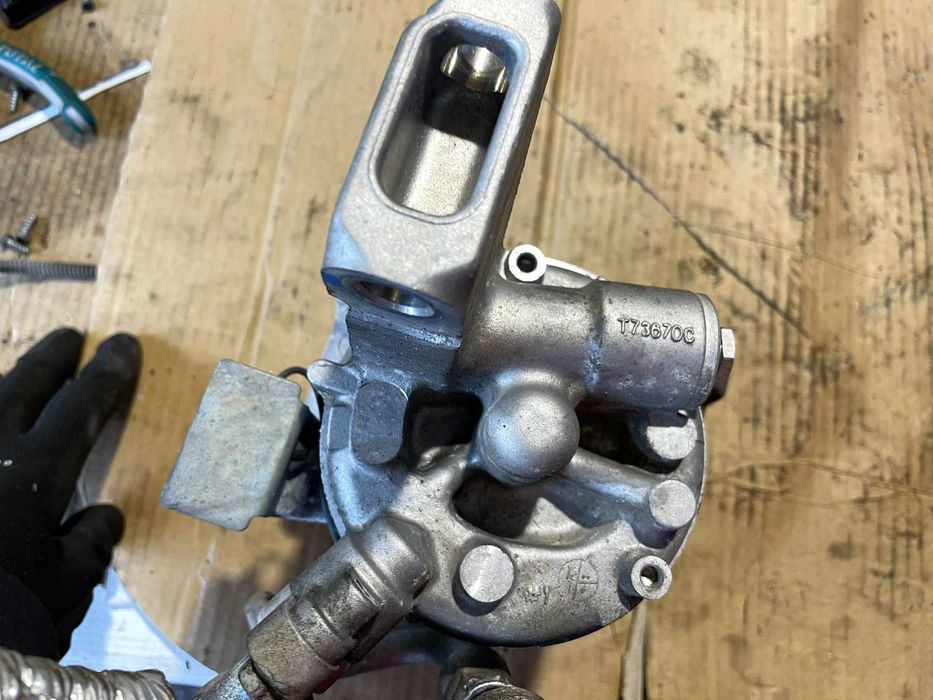 Компресор Климатик 95201 74S00 SUZUKI SX4 S-Cross 1.4 HYBRID ALLGRIP