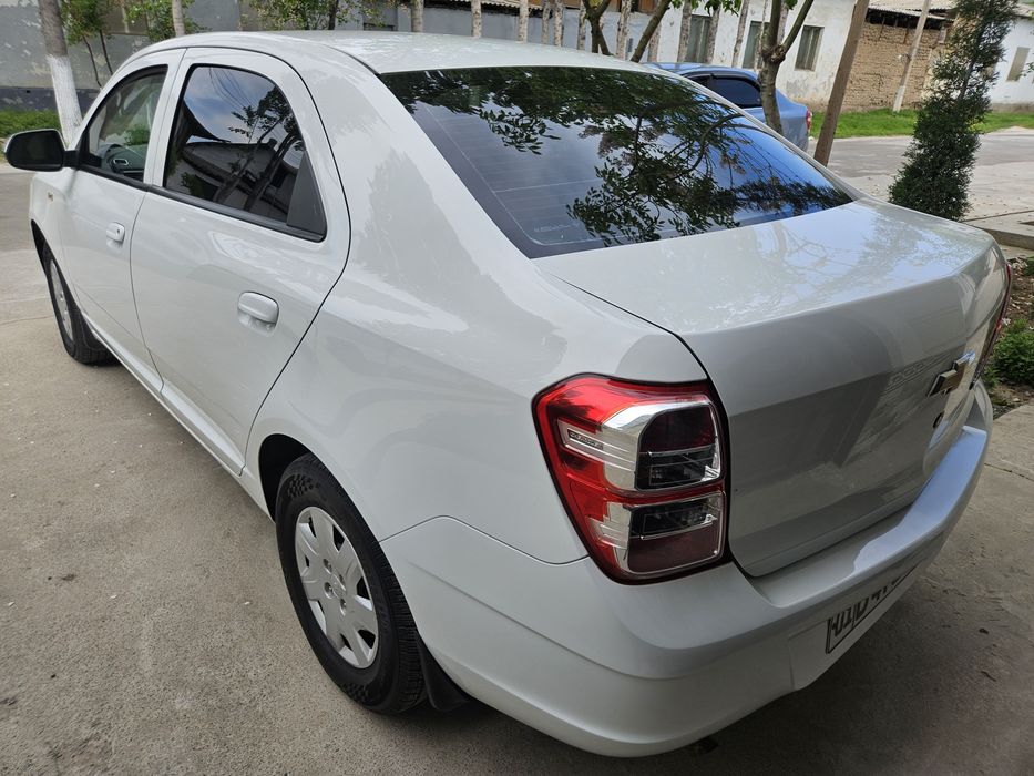 2013 срочни сотилади