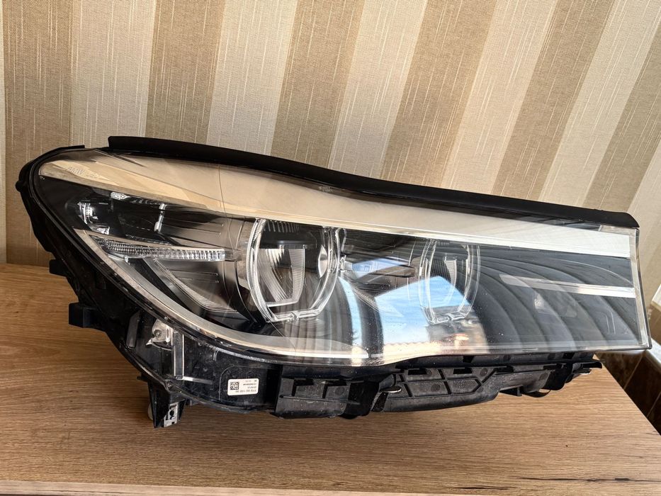 Фарове и стопове за g11 7-серия