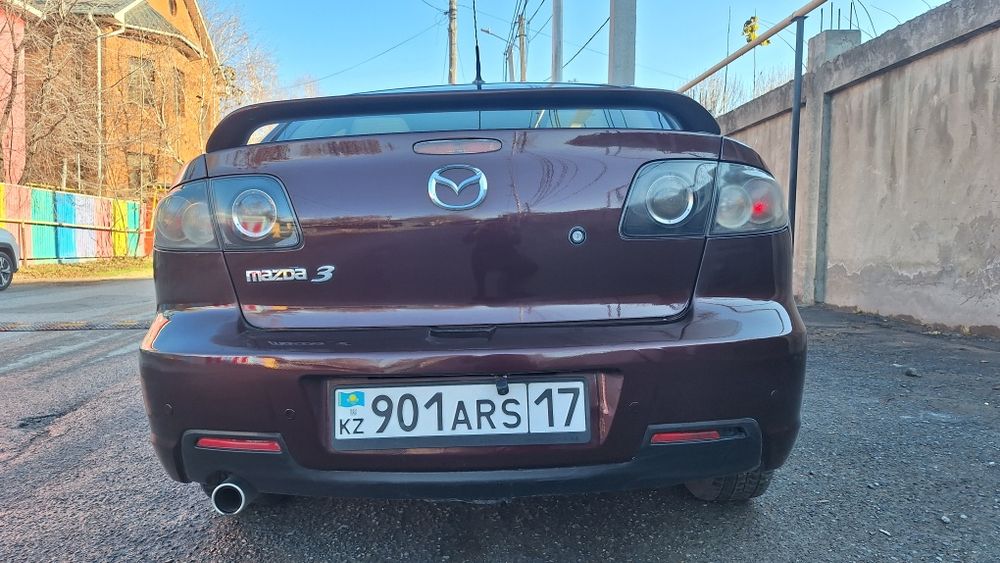 Mazda 3i американец
