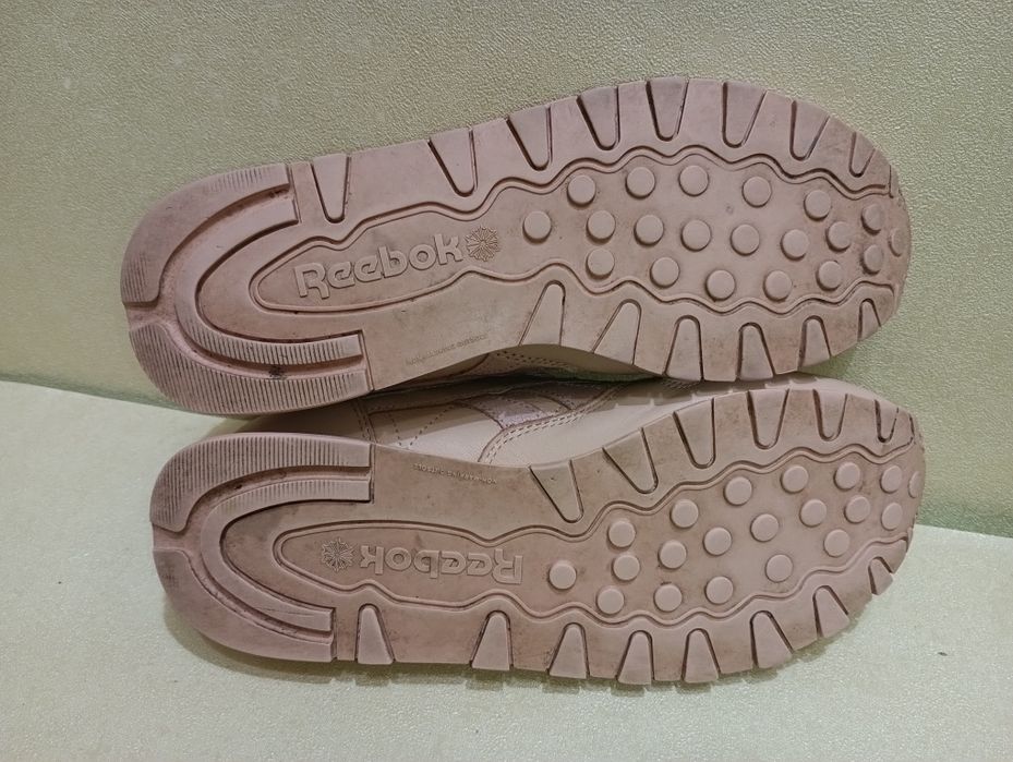 Reebok кожени N 40 - 27 лв