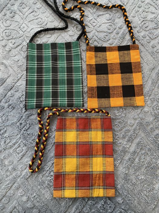 Памучни торбички подходящ аксесоар към народни носии