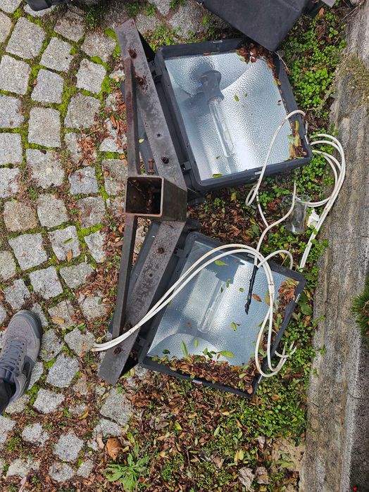 Прожектор спортно игрище