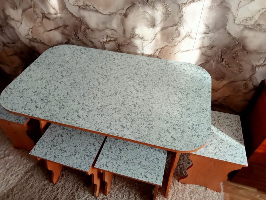 Продам обеденную зону