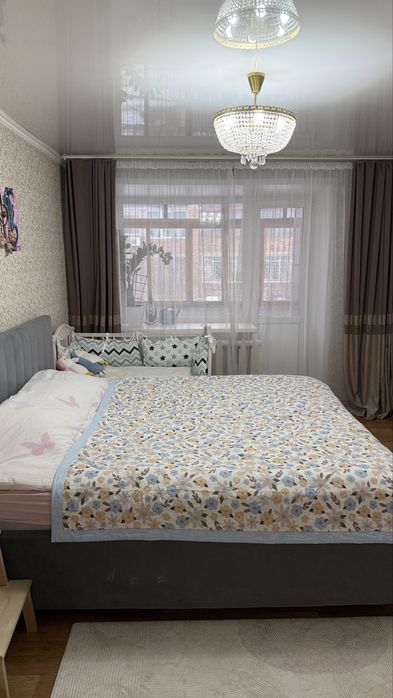 Продается пятикомнатная квартира.