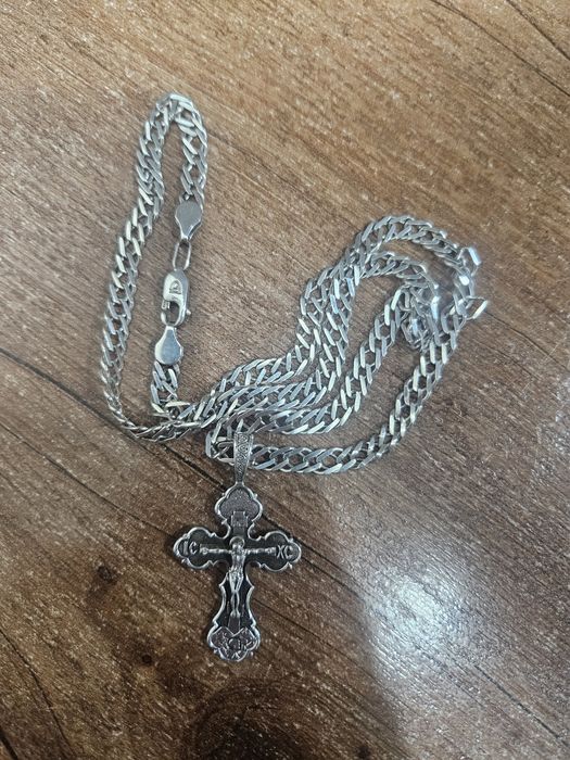 Продам цепочку с крестиком серебро