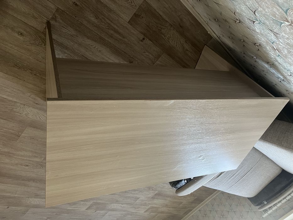 Стол в нормальном состоянии