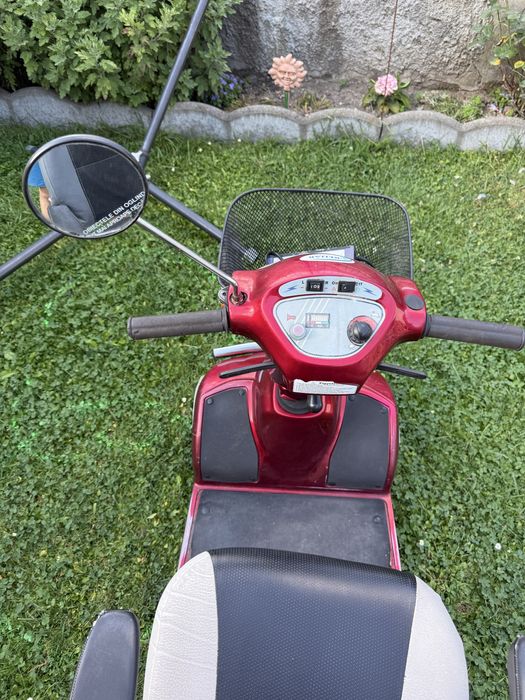 Masinuta pentru oameni cu dizabilitati