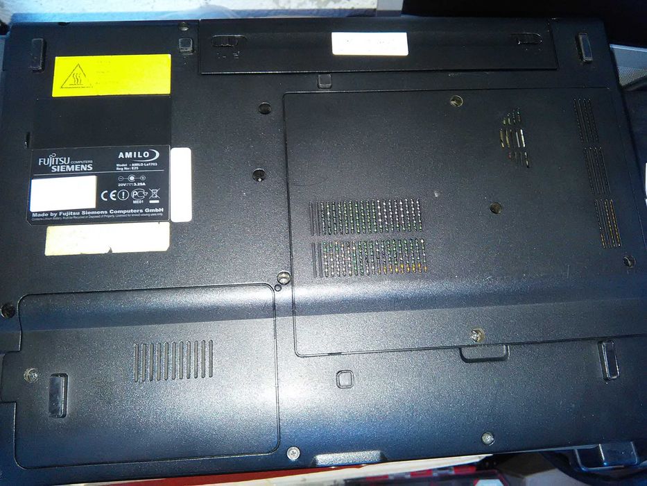 Fujitsu Siemens amilo la1703 - 1