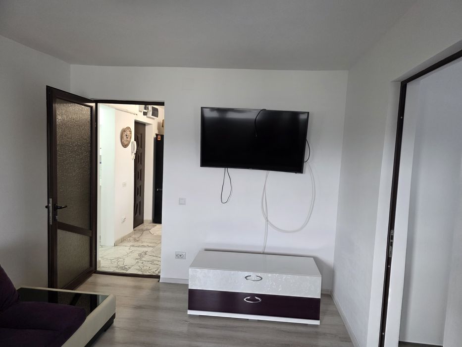 Apartament 3 camere capătul lui 2 hipodrom