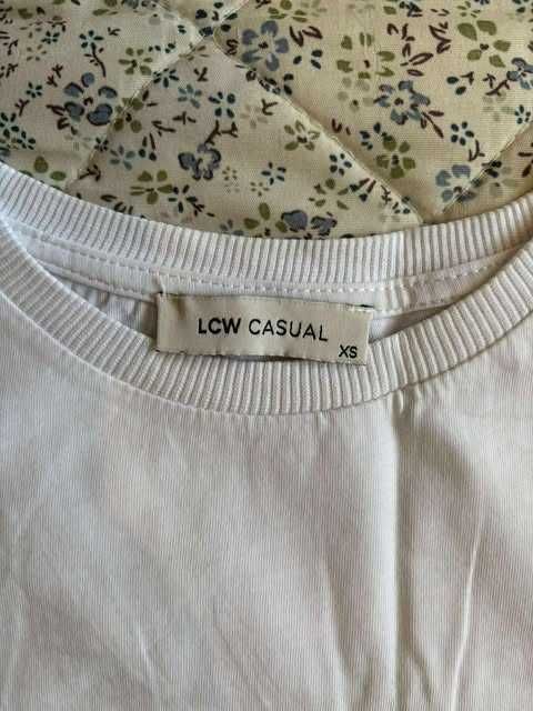 Дамска тениска - LC Waikiki размер XS, сериа Casual