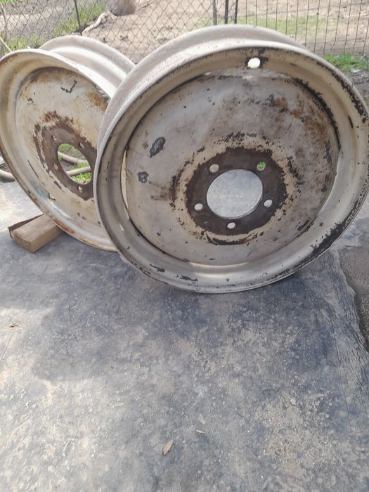 Jante R12 pentru tractoras/motocultor
