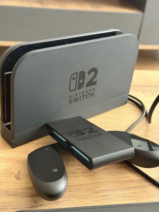 Nintendo Switch 2 Почти Новая
