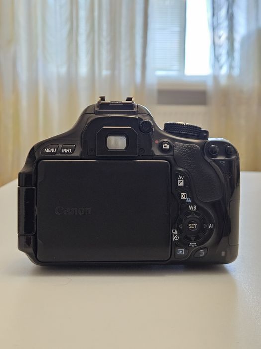 Canon EOS 600D полный комплект