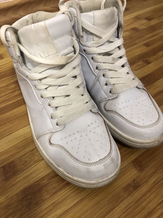 Vand adidasi înalti !