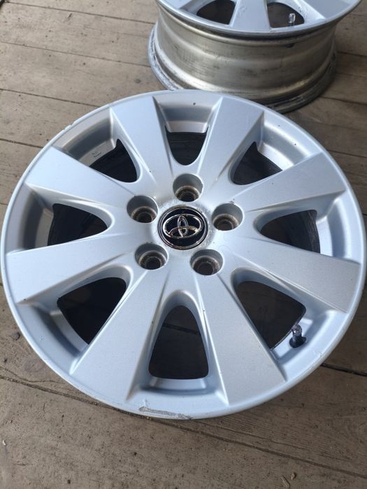 Диски колесные R 16 camry 40