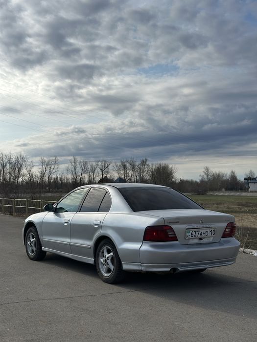 Митсубиси Галант 8