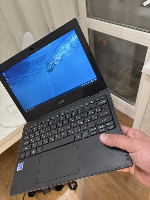 Ноутбук Acer Travelmate B