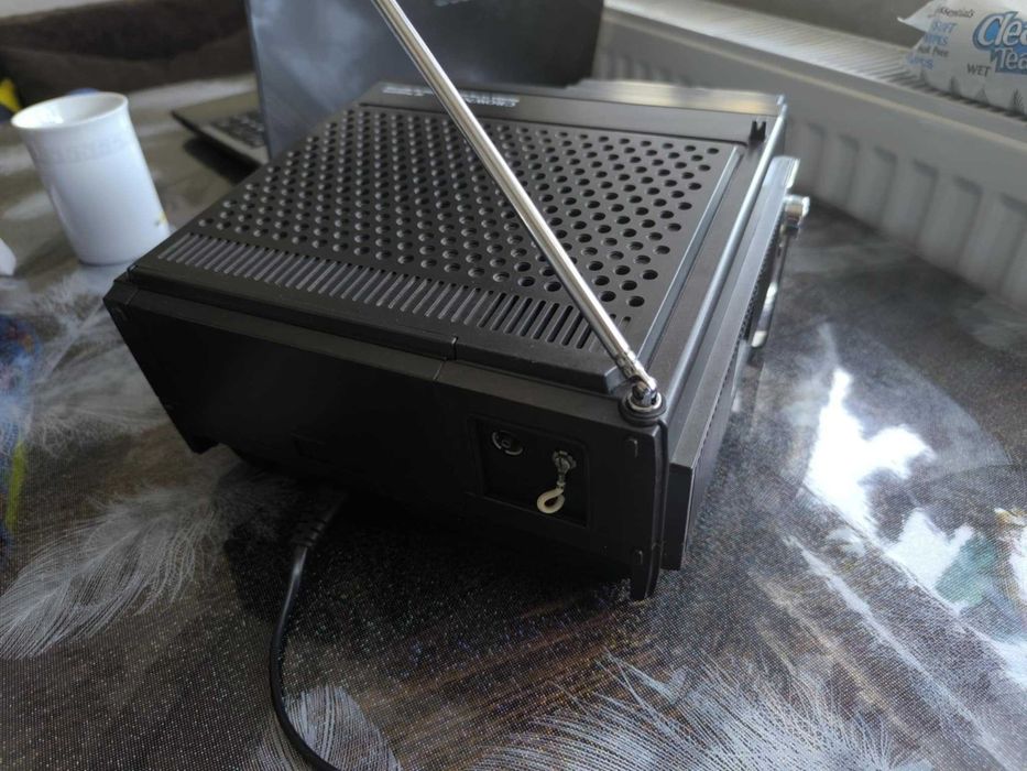 Мини черно-бял телевизор с радио - УНИКАЛНО БИЖУ