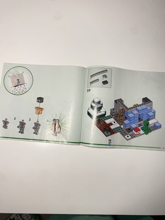 Lego Minecraft 21243