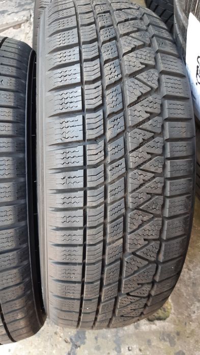 2 anvelope 215/60r17 iarnă  kumho 2022 preț 250 lei/buc