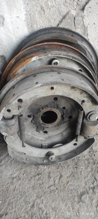 Продается диски тормозные от Волги 21