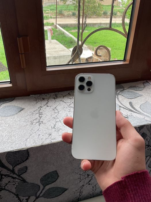 Iphone 12 pro sotiladi
