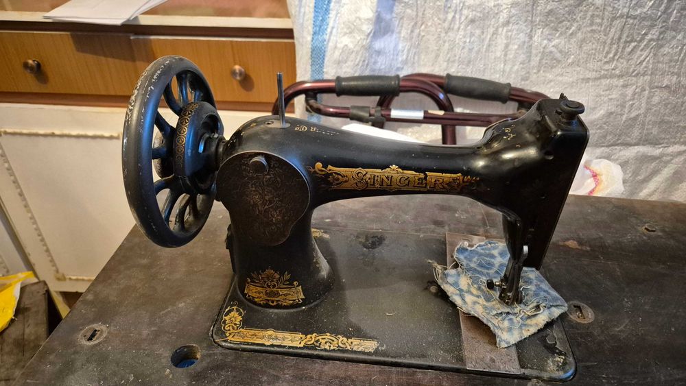 Vand Masina de cusut SINGER, veche, de colectie, an 1920