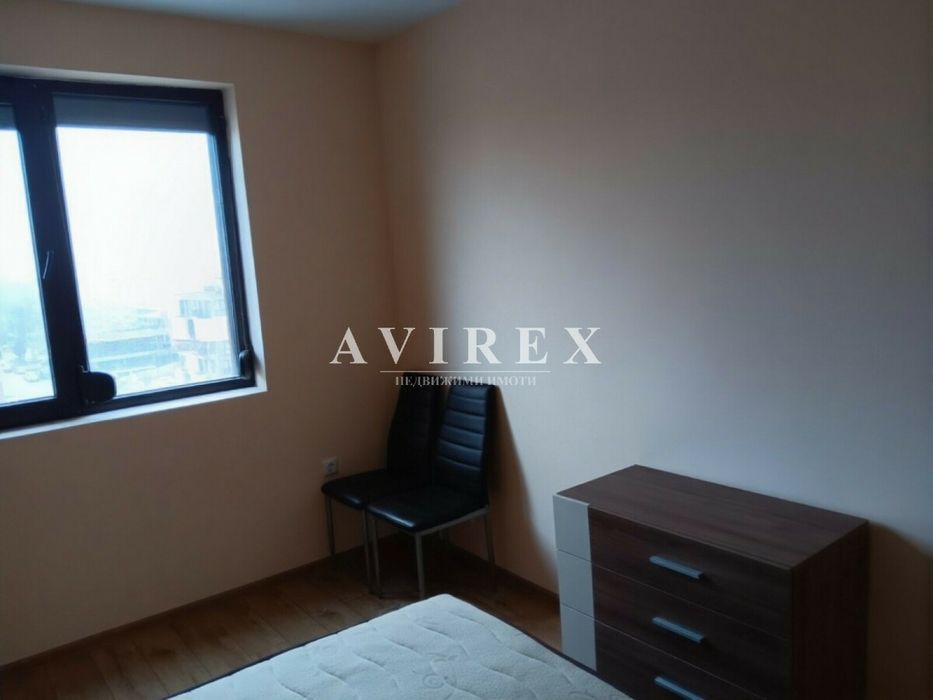 Двустаен апартамент под наем, ул. Рая