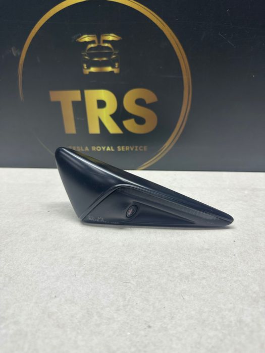 Мигач с камера Tesla mdoel Y/3