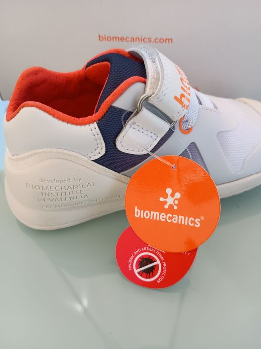 Adidași Biomecanics