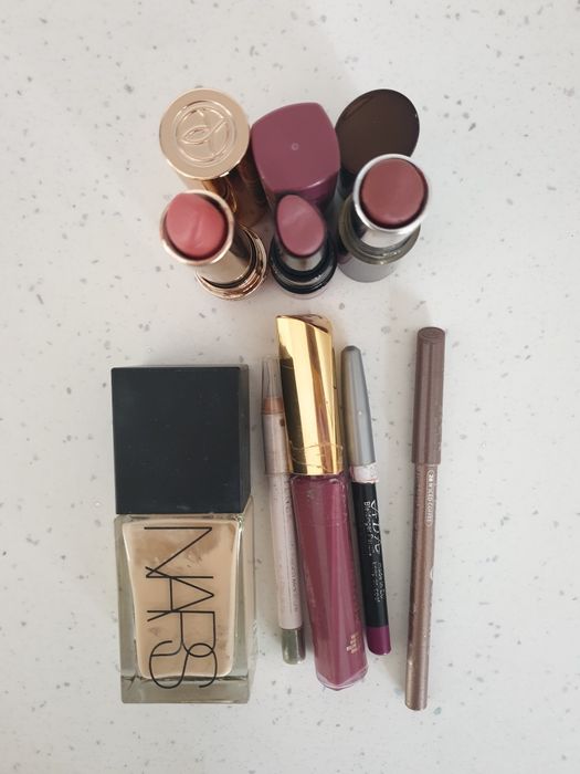 Nars fonde ten ruj Franta
