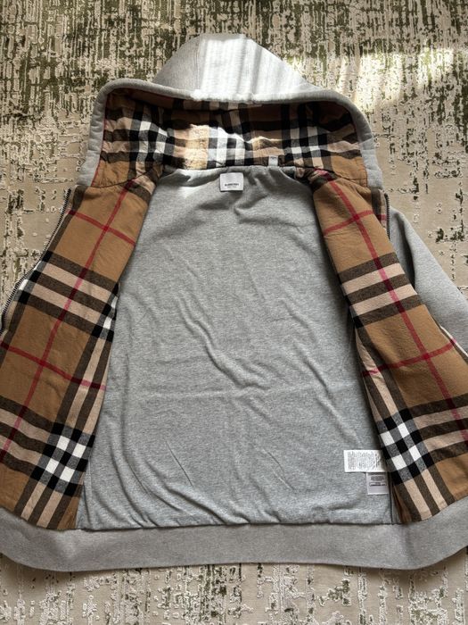 Burberry Zip Up Gri