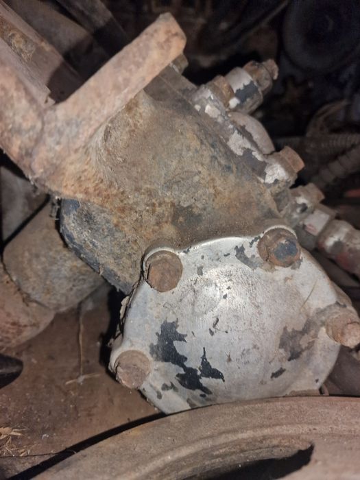 Авточасти за камион Зил и Газ 66