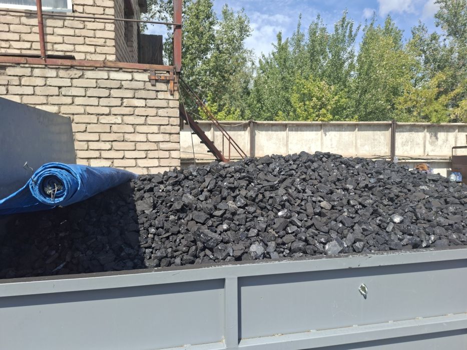 Продам уголь с доставкой. Дрова.
