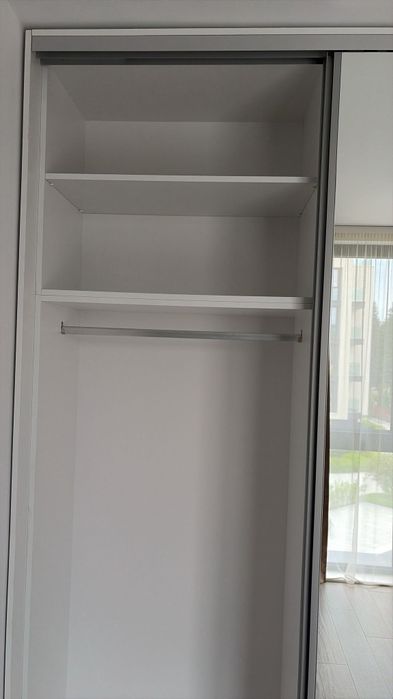 Гардероб с плъзгащи врати /огледална/ като нов 260 см височина