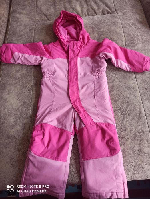 Продам комбинезон весенний.