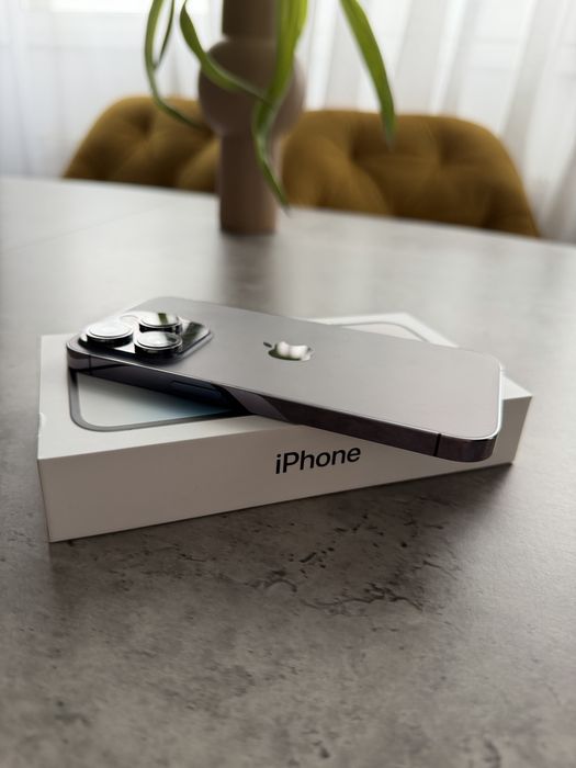 iPhone 14 Pro 128GB Mov – impecabil, liber de rețea, baterie 85%